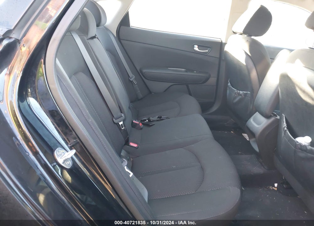 2016 KIA OPTIMA VIN: 5XXGT4L31GG109644