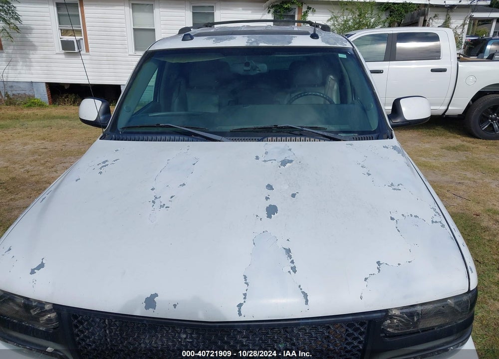 2005 CHEVROLET TAHOE LT VIN: 1GNEC13T95J216673