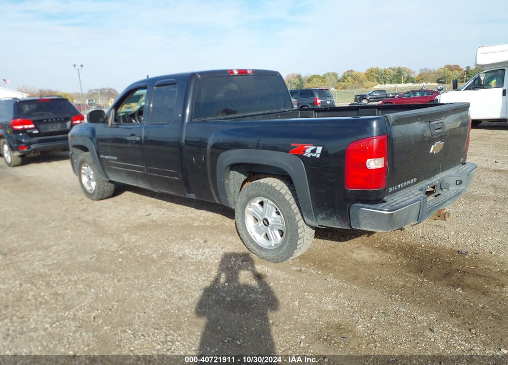 2009 CHEVROLET SILVERADO 1500 LT VIN: 2GCEK29J491105777
