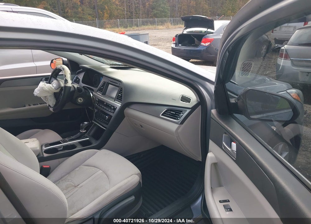 2016 HYUNDAI SONATA SE VIN: 5NPE24AFXGH334611