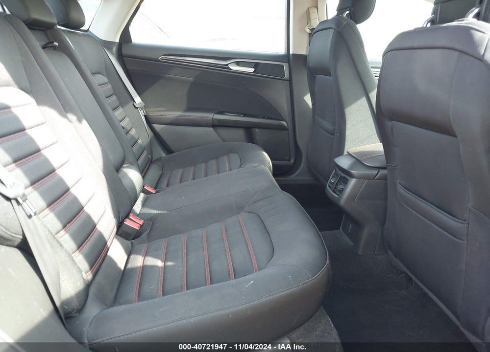 2014 FORD FUSION SE VIN: 1FA6P0HDXE5394555