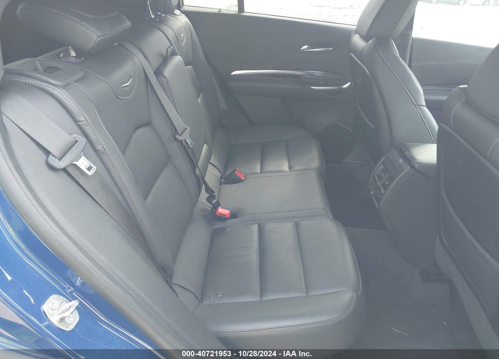 2022 CADILLAC XT4 FWD LUXURY VIN: 1GYAZAR44NF135793