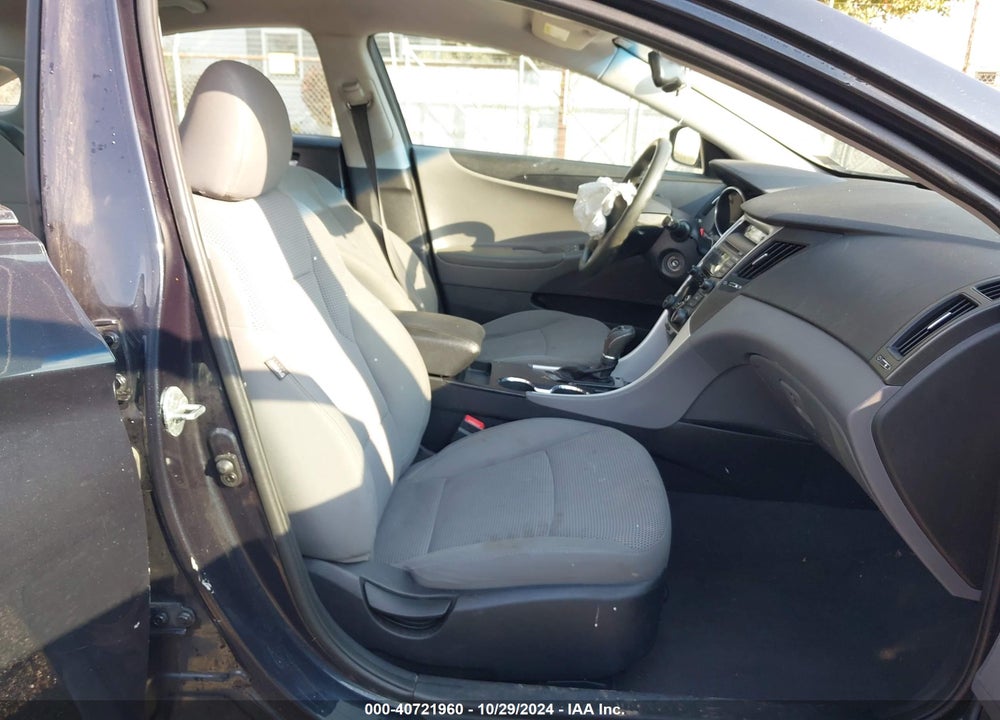 2013 HYUNDAI SONATA GLS VIN: 5NPEB4AC9DH717134