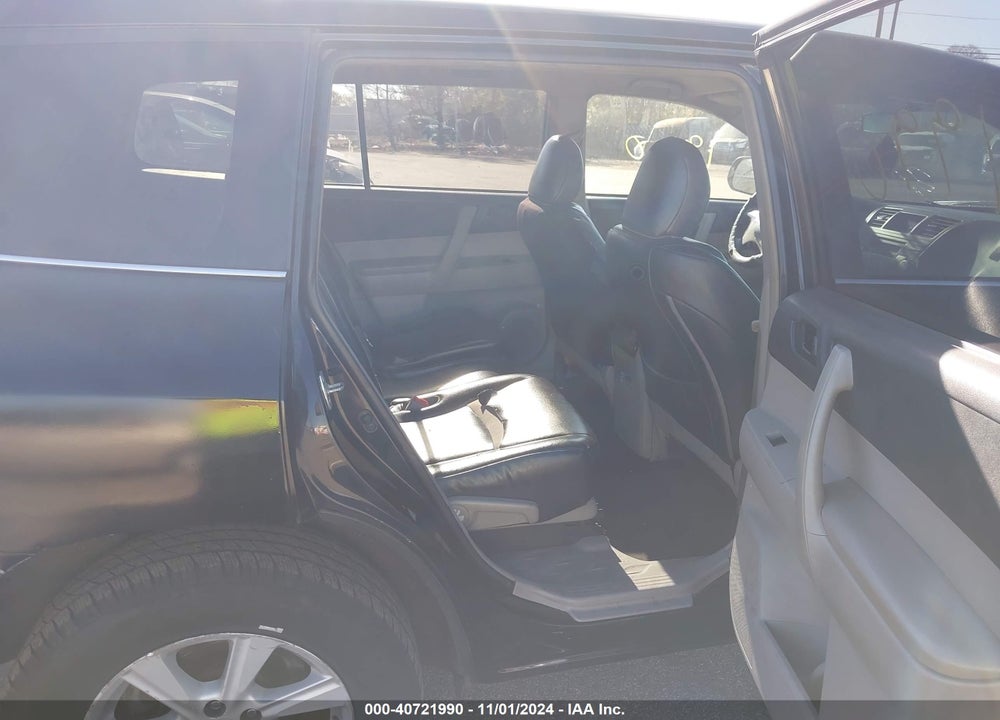 2012 TOYOTA HIGHLANDER BASE V6 (A5) VIN: 5TDBK3EHXCS126922