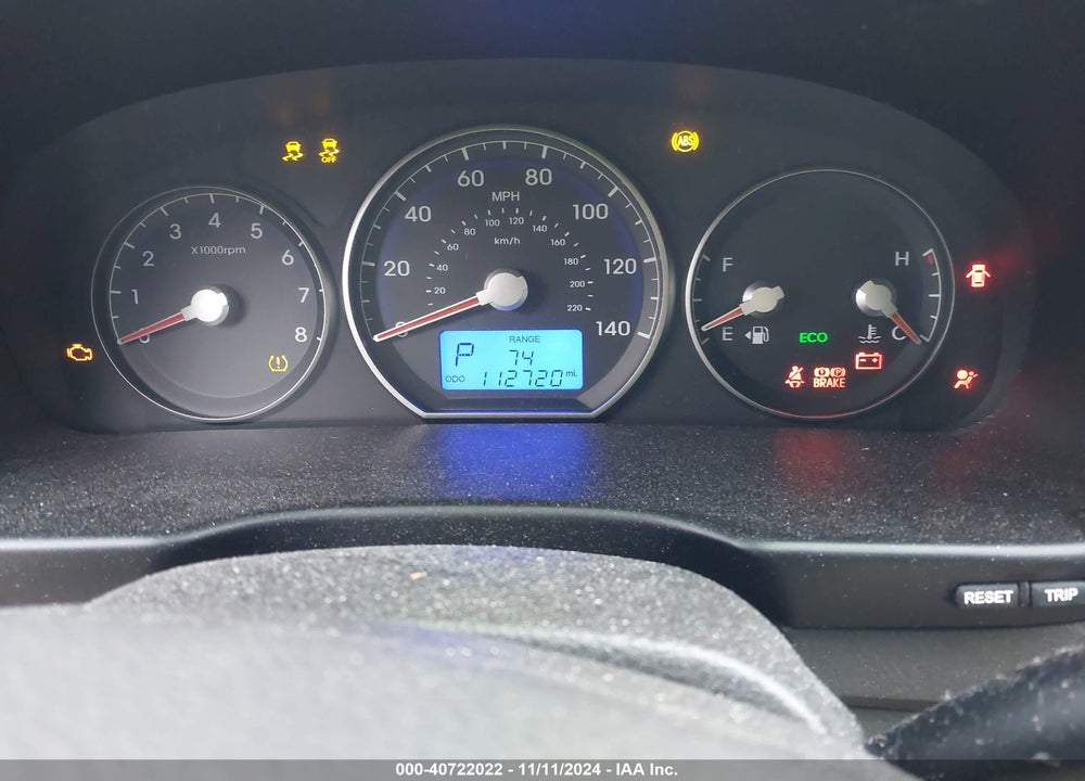 2011 HYUNDAI SANTA FE VIN: 5XYZK4AG6BG032808