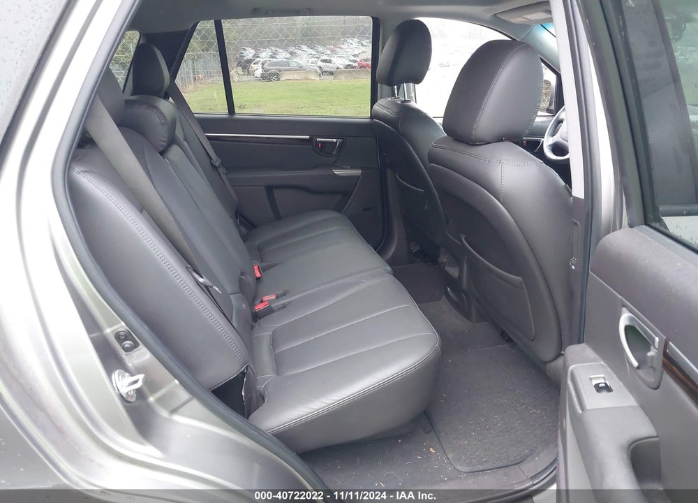 2011 HYUNDAI SANTA FE VIN: 5XYZK4AG6BG032808