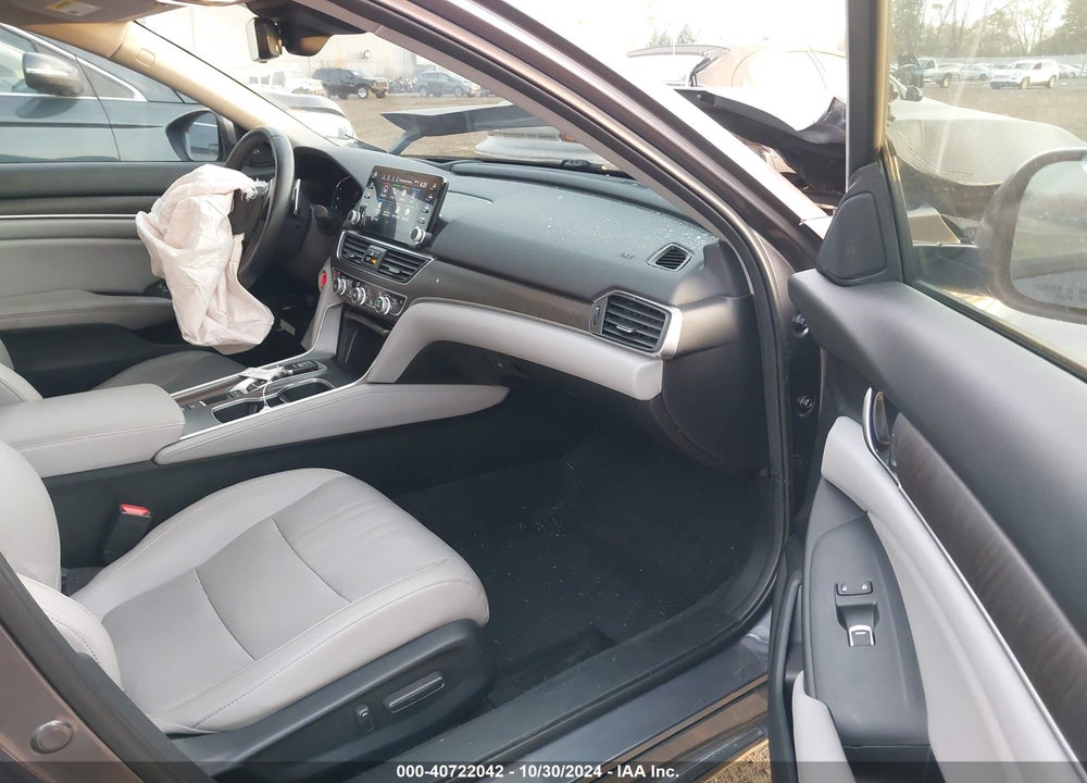 2018 HONDA ACCORD TOURING 2.0T VIN: 1HGCV2F94JA038294