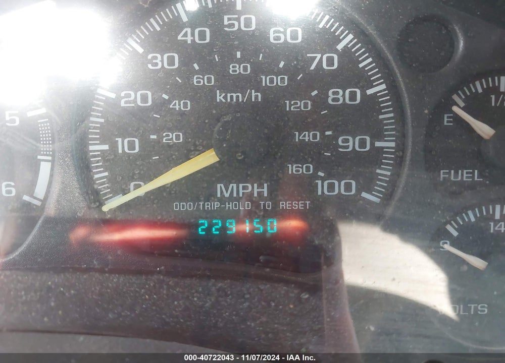 2000 CHEVROLET BLAZER LT VIN: 1GNCS13W0Y2304241