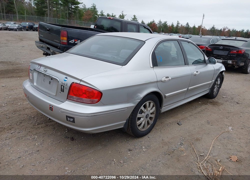 2005 HYUNDAI SONATA GLS/LX VIN: KMHWF35HX5A104999