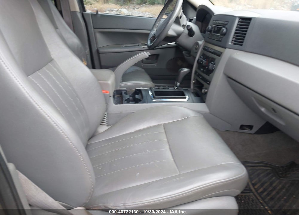 2005 JEEP GRAND CHEROKEE LAREDO VIN: 1J4GR48K05C516117