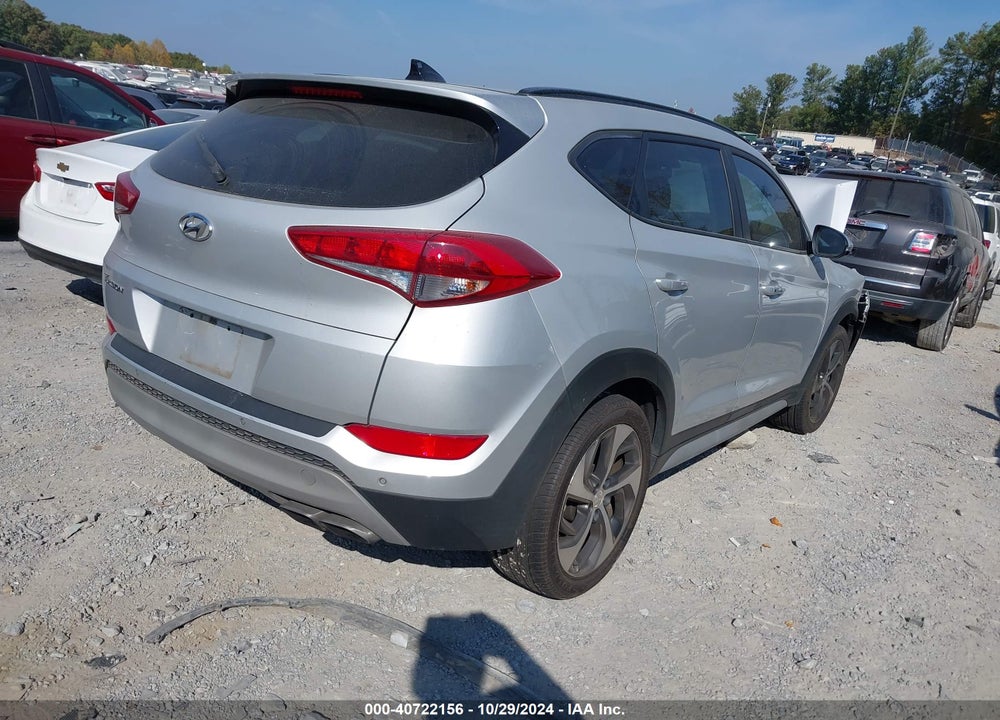 2018 HYUNDAI TUCSON VALUE VIN: KM8J33A28JU728765