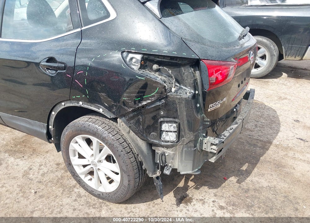 2018 NISSAN ROGUE SPORT SV VIN: JN1BJ1CP7JW184195