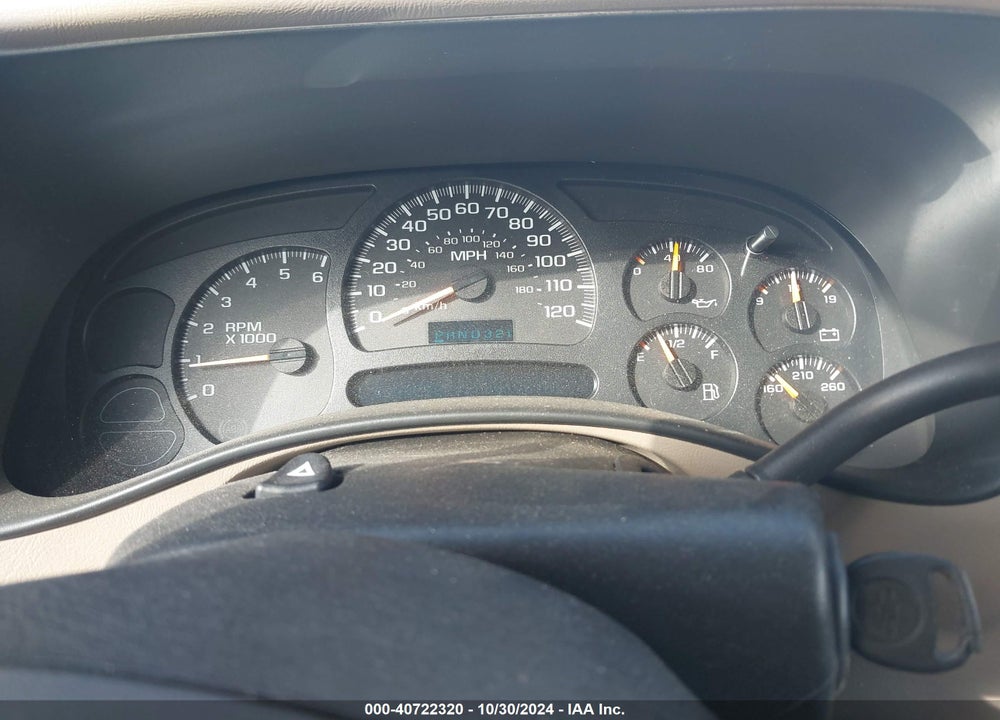 2005 CHEVROLET SUBURBAN 1500 LT VIN: 3GNEC16Z75G275416