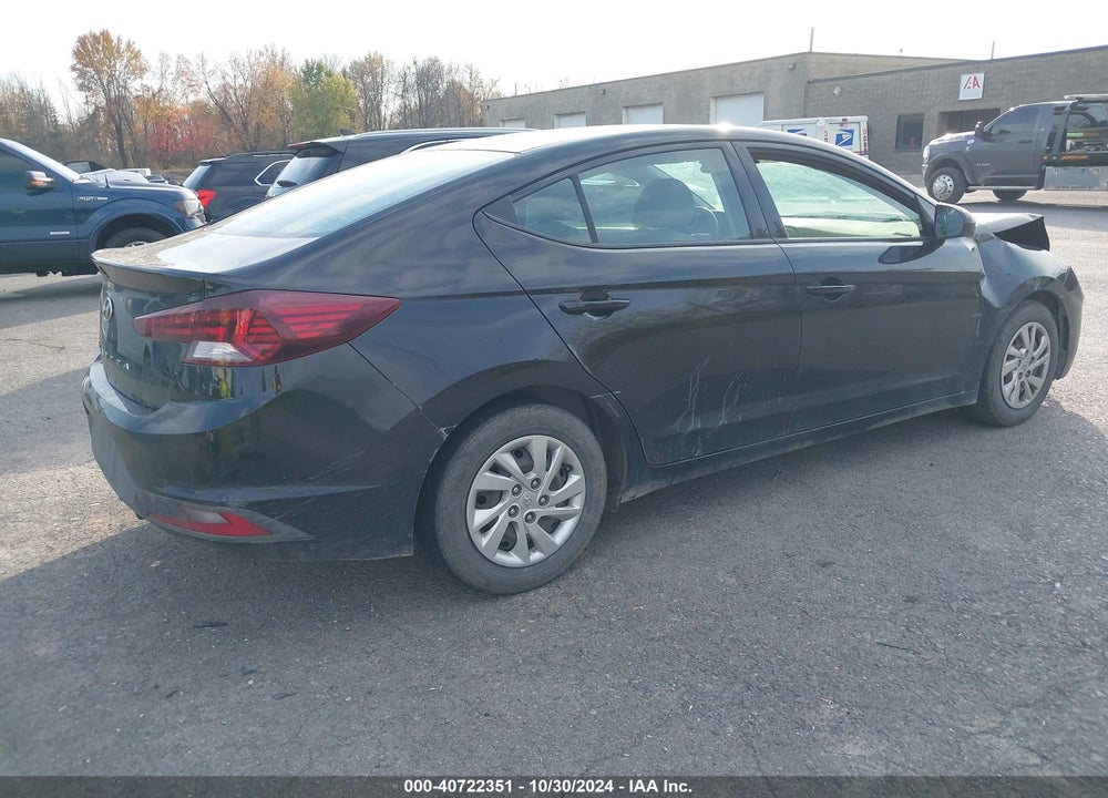 2019 HYUNDAI ELANTRA SE VIN: 5NPD74LF2KH493173