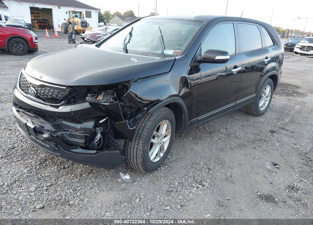 2015 KIA SORENTO LX VIN: 5XYKT3A6XFG643737