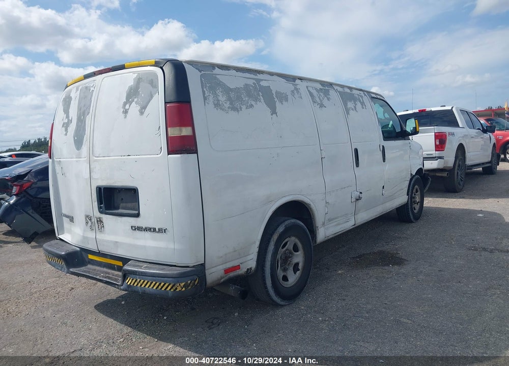 2005 CHEVROLET EXPRESS VIN: 1GCFG15X251124192