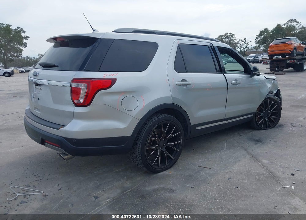 2019 FORD EXPLORER XLT VIN: 1FM5K7D8XKGA46028
