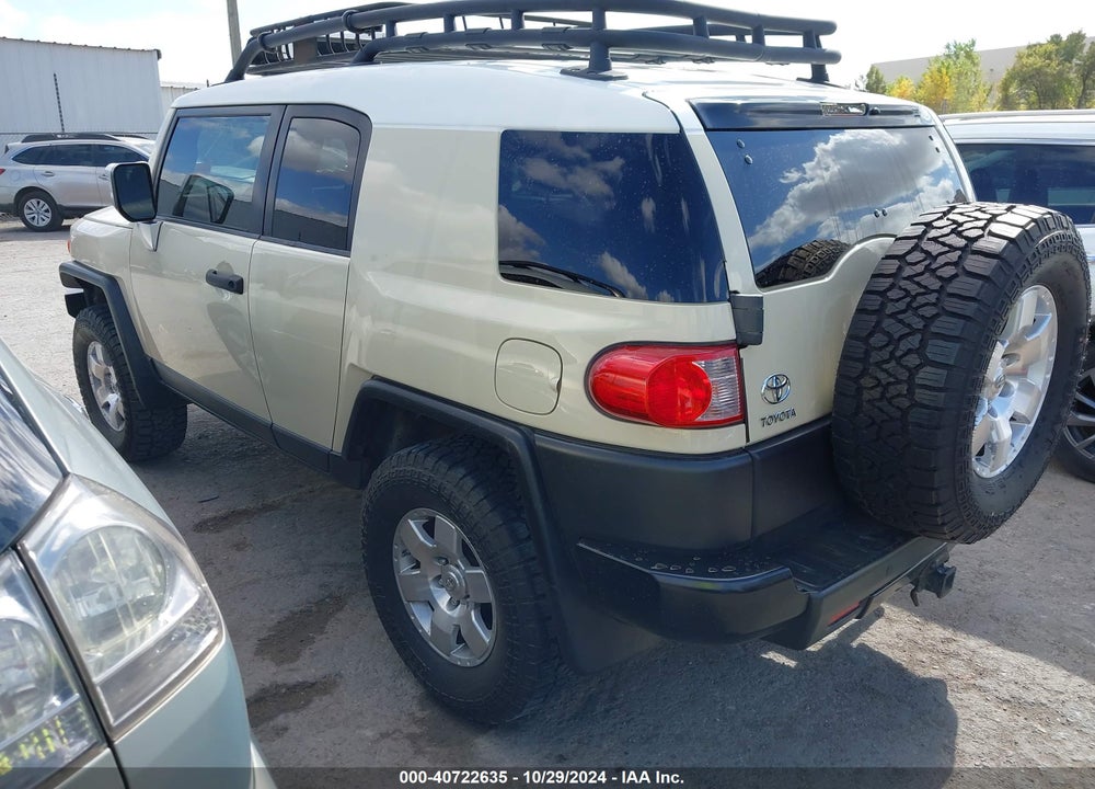 2008 TOYOTA FJ CRUISER VIN: JTEBU11F88K051036