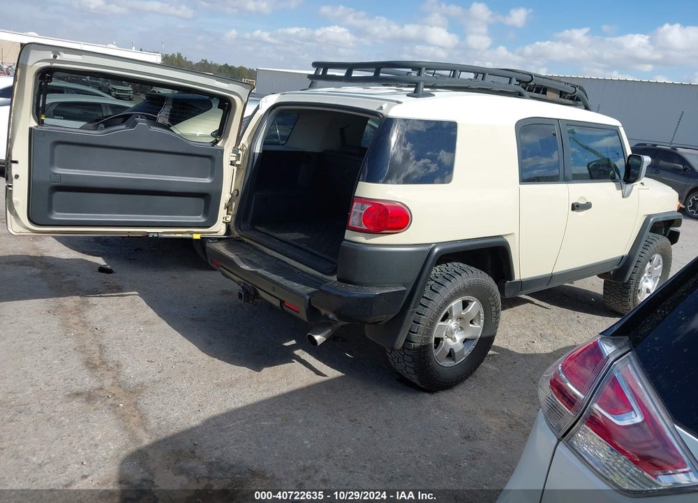 2008 TOYOTA FJ CRUISER VIN: JTEBU11F88K051036