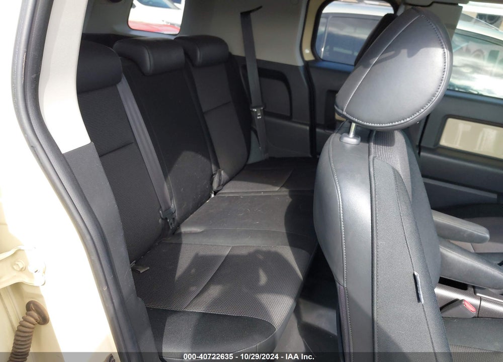 2008 TOYOTA FJ CRUISER VIN: JTEBU11F88K051036