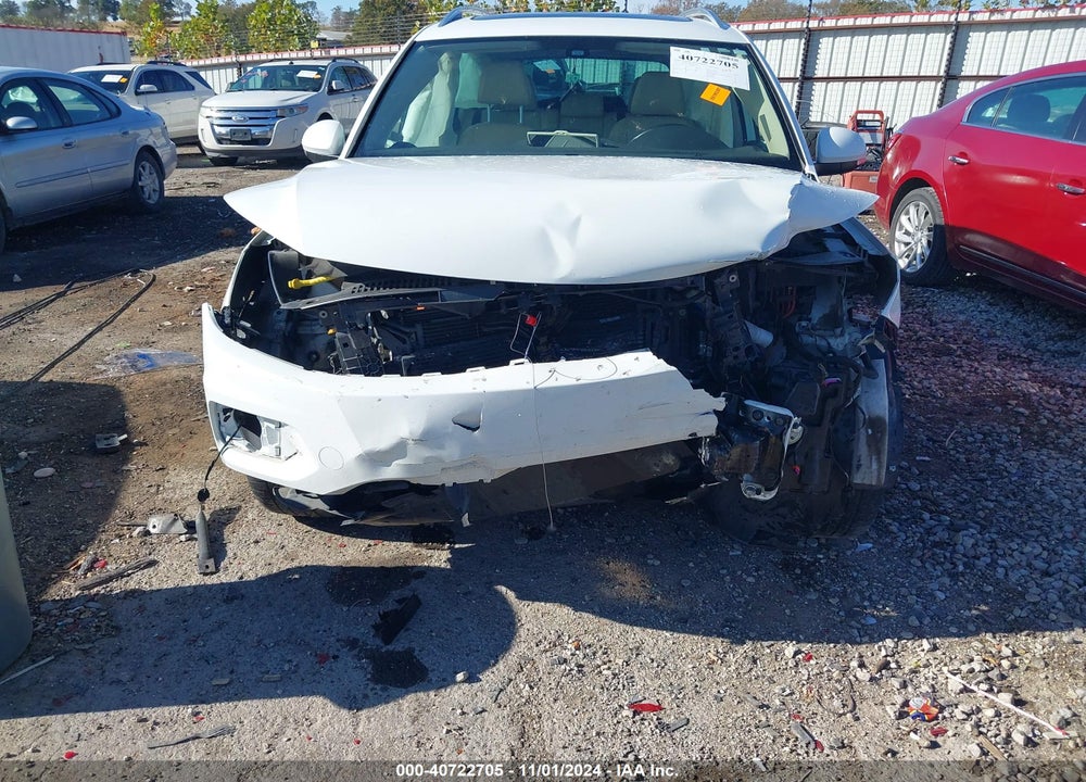 2017 VOLKSWAGEN TIGUAN 2.0T SEL VIN: WVGVV7AX1HK041499