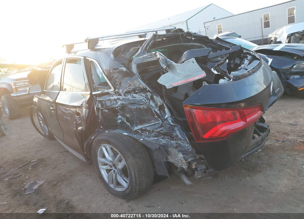 2020 AUDI Q5 PREMIUM 45 TFSI QUATTRO S TRONIC/TITANIUM PREMIUM 45 TFSI QUATTRO S TRONIC VIN: WA1ANAFY2L2032900