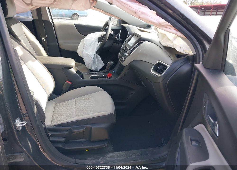 2018 CHEVROLET EQUINOX LS VIN: 2GNAXREV4J6111384
