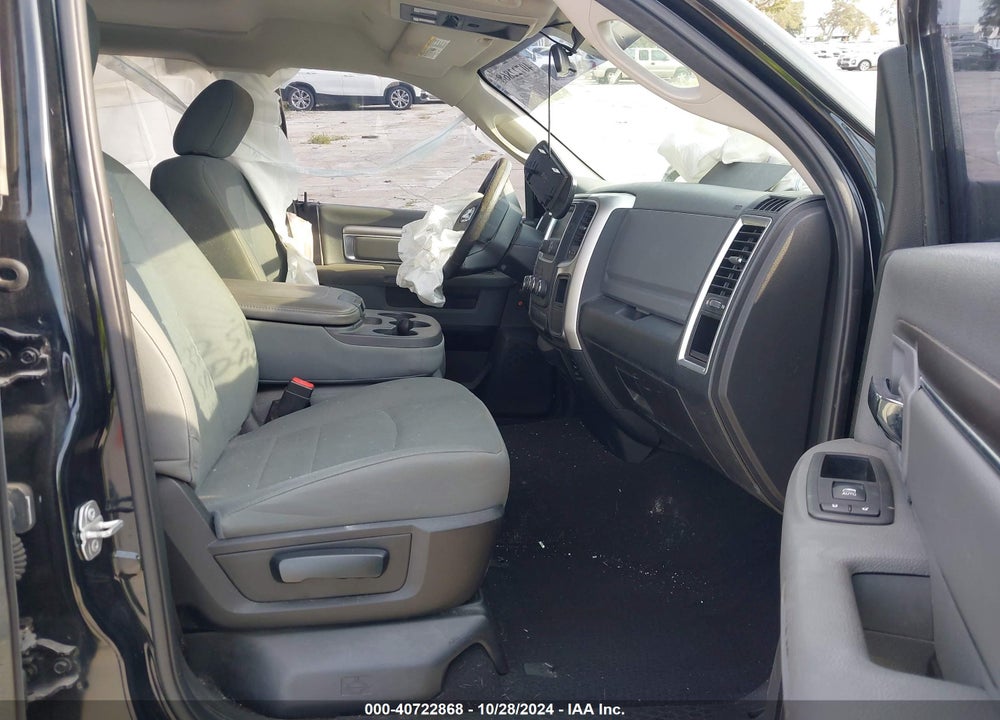 2017 RAM 1500 SLT 4X4 6'4 BOX VIN: 1C6RR7GG6HS736909