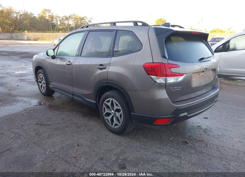 2024 FORESTER SUBARU  PREMIUM VIN: JF2SKADCXRH442197