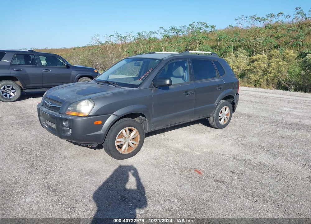 2009 HYUNDAI TUCSON GLS VIN: KM8JM12B79U960611