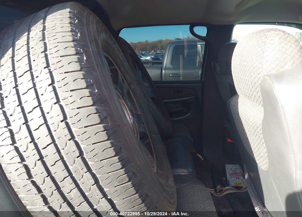2002 CHEVROLET AVALANCHE 1500 VIN: 3GNEK13T12G208910