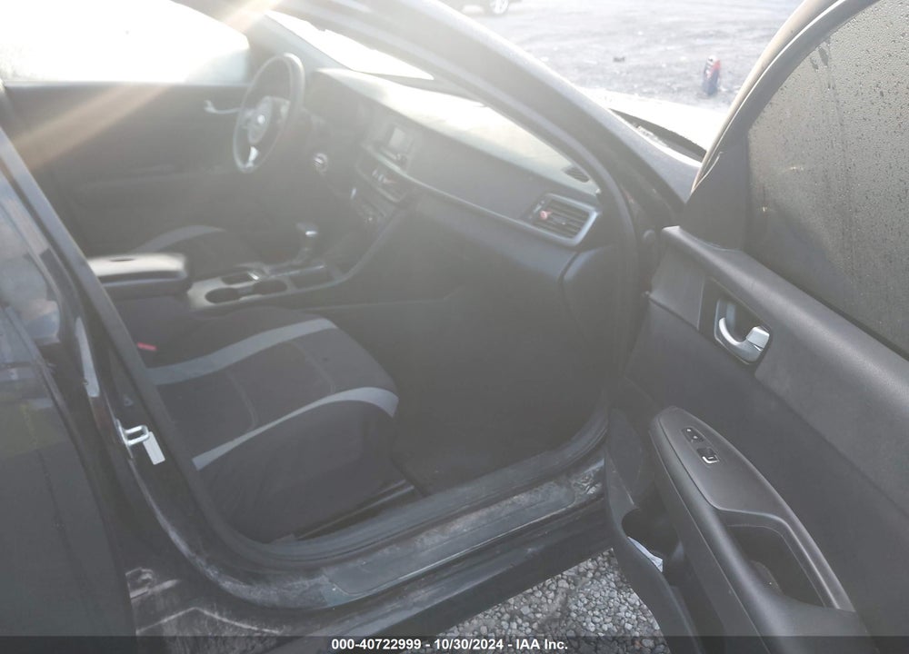 2016 KIA OPTIMA LX VIN: 5XXGT4L3XGG037553