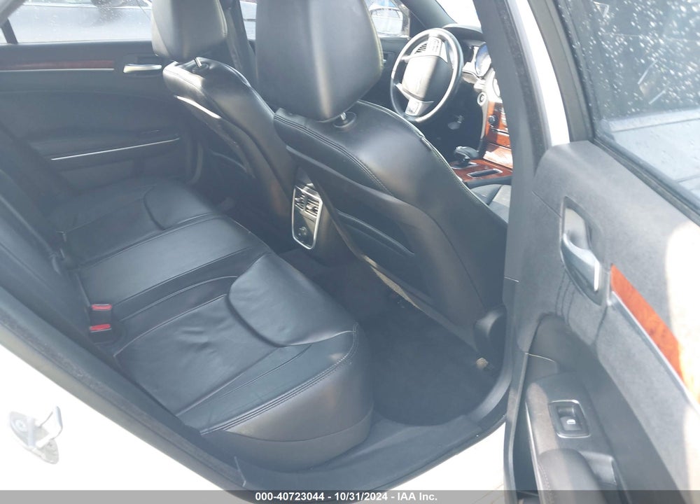 2014 CHRYSLER 300 VIN: 2C3CCARG0EH301918