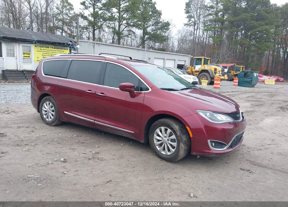 2019 CHRYSLER PACIFICA TOURING L VIN: 2C4RC1BG4KR570669