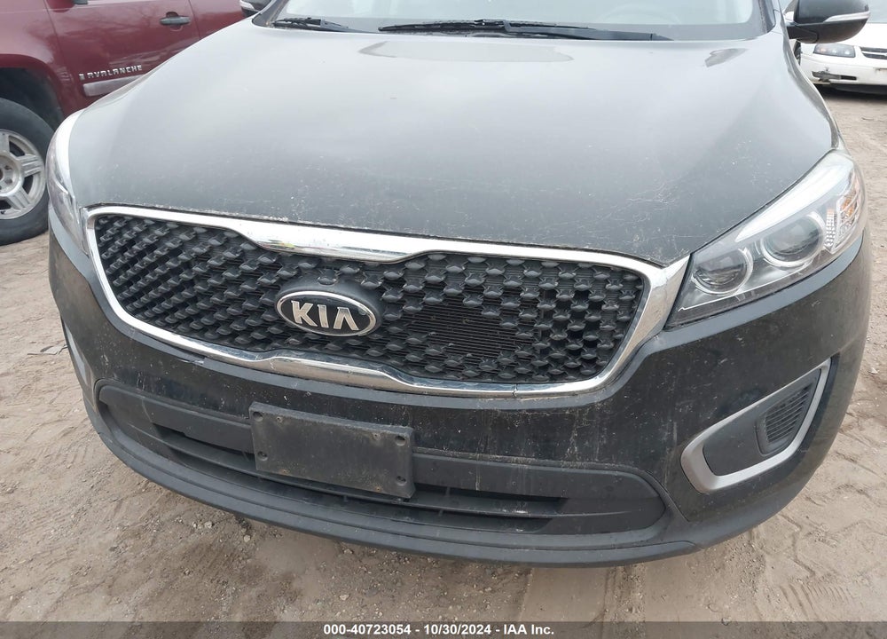2016 KIA SORENTO 3.3L LX VIN: 5XYPGDA50GG092324