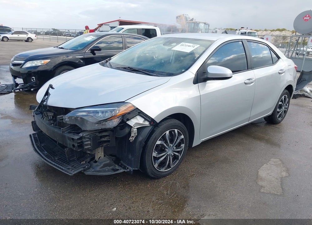 2018 TOYOTA COROLLA LE VIN: 5YFBURHEXJP808042