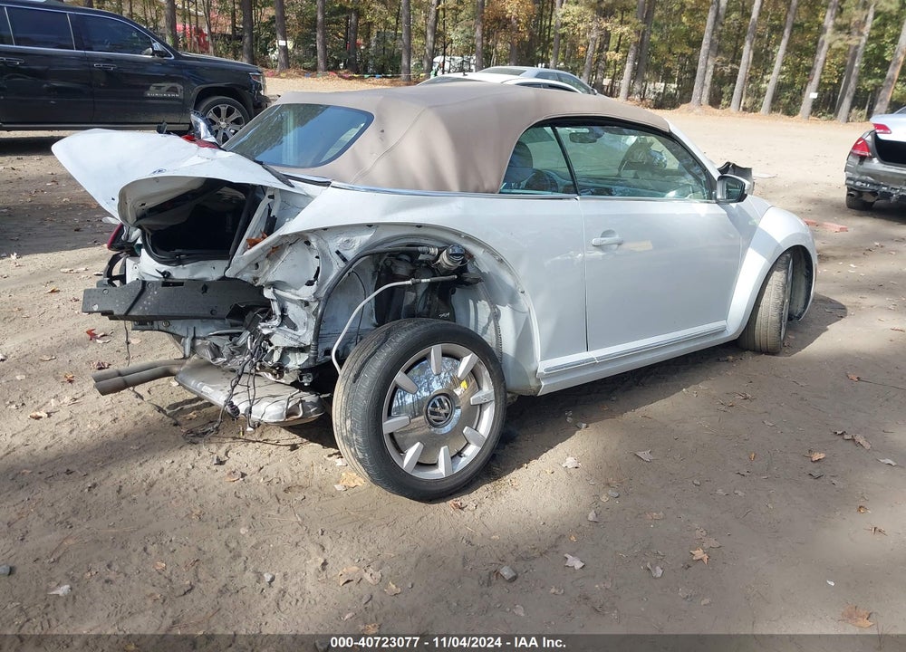 2019 VOLKSWAGEN BEETLE VIN: 3VW5DAAT9KM506299