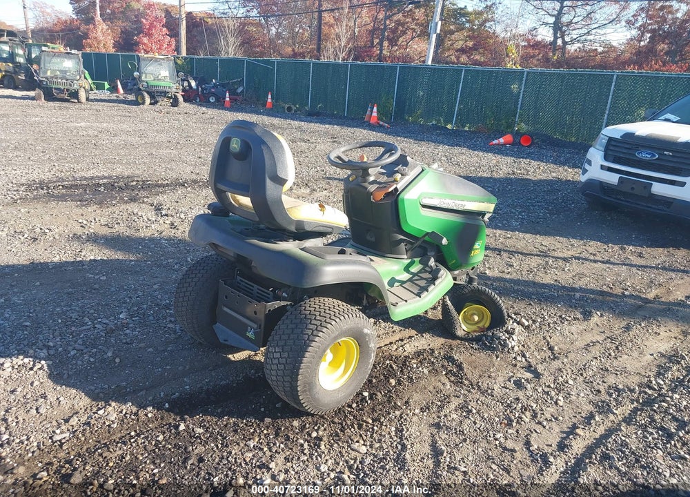 2017 JOHN DEERE X350 VIN: 1M0X350BHHM037326