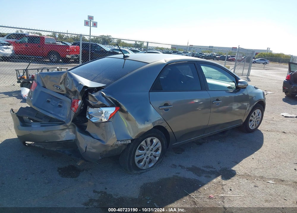 2010 KIA FORTE EX VIN: KNAFU4A28A5041466
