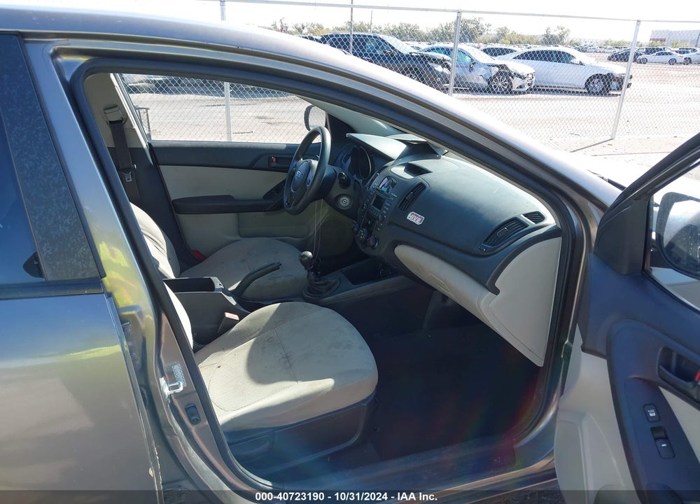 2010 KIA FORTE EX VIN: KNAFU4A28A5041466