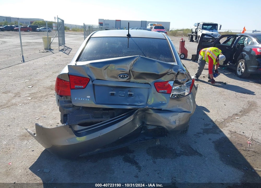 2010 KIA FORTE EX VIN: KNAFU4A28A5041466