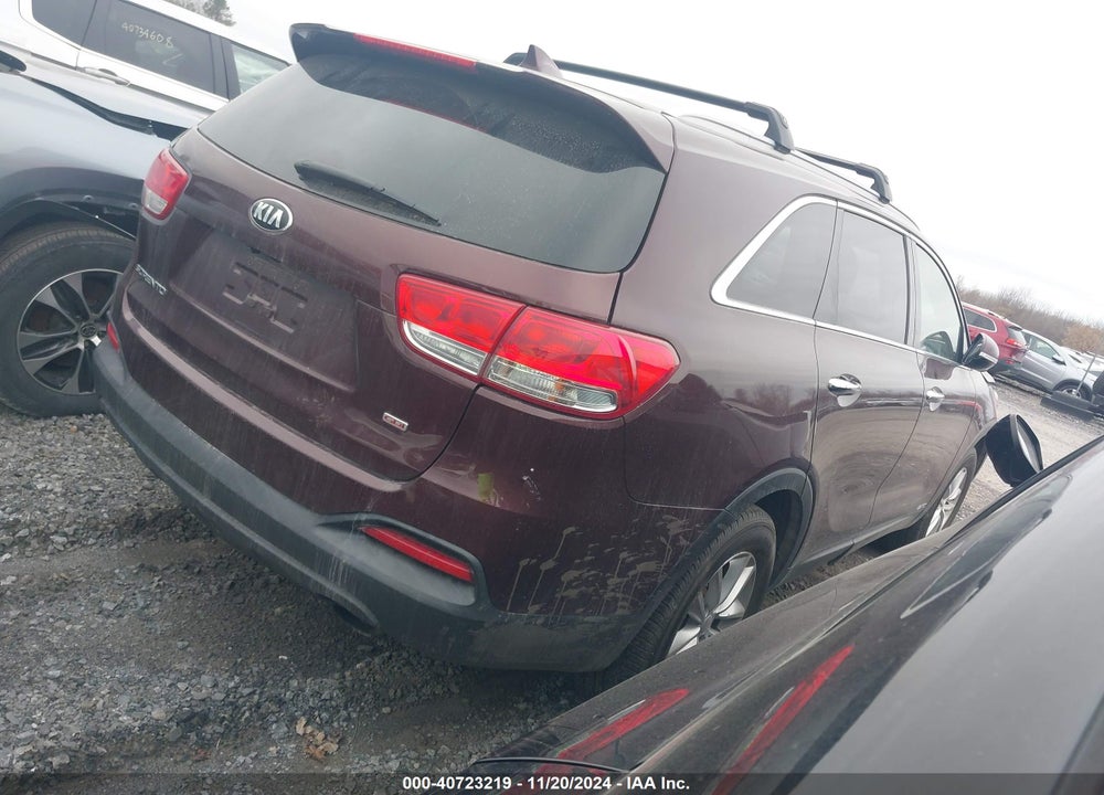 2018 KIA SORENTO 2.4L LX VIN: 5XYPGDA3XJG392572