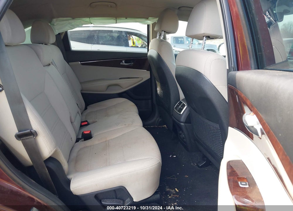 2018 KIA SORENTO 2.4L LX VIN: 5XYPGDA3XJG392572