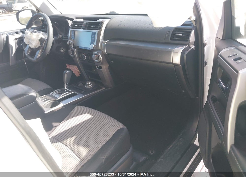 2020 TOYOTA 4RUNNER SR5 VIN: JTEBU5JR5L5768311