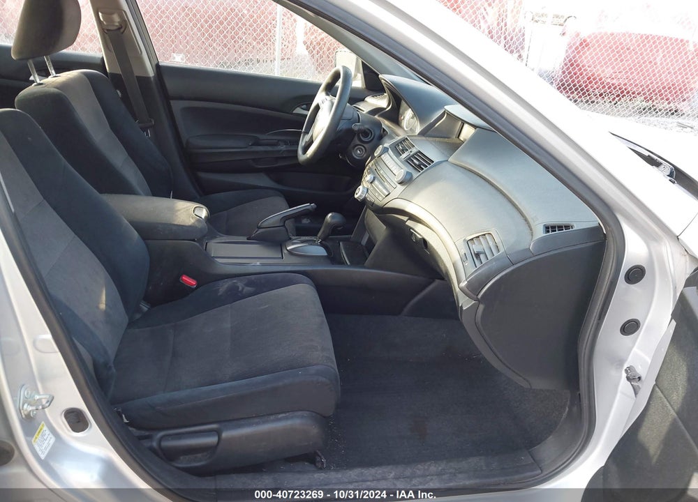 2010 HONDA ACCORD 2.4 LX-P VIN: 1HGCP2F49AA096142