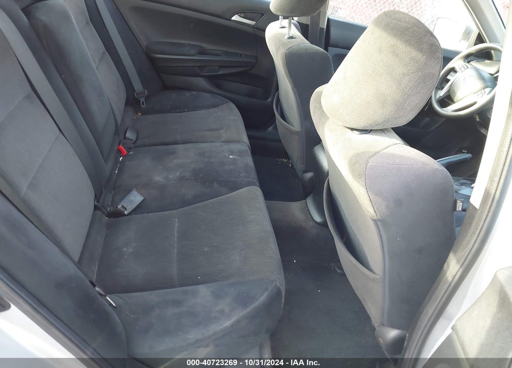 2010 HONDA ACCORD 2.4 LX-P VIN: 1HGCP2F49AA096142