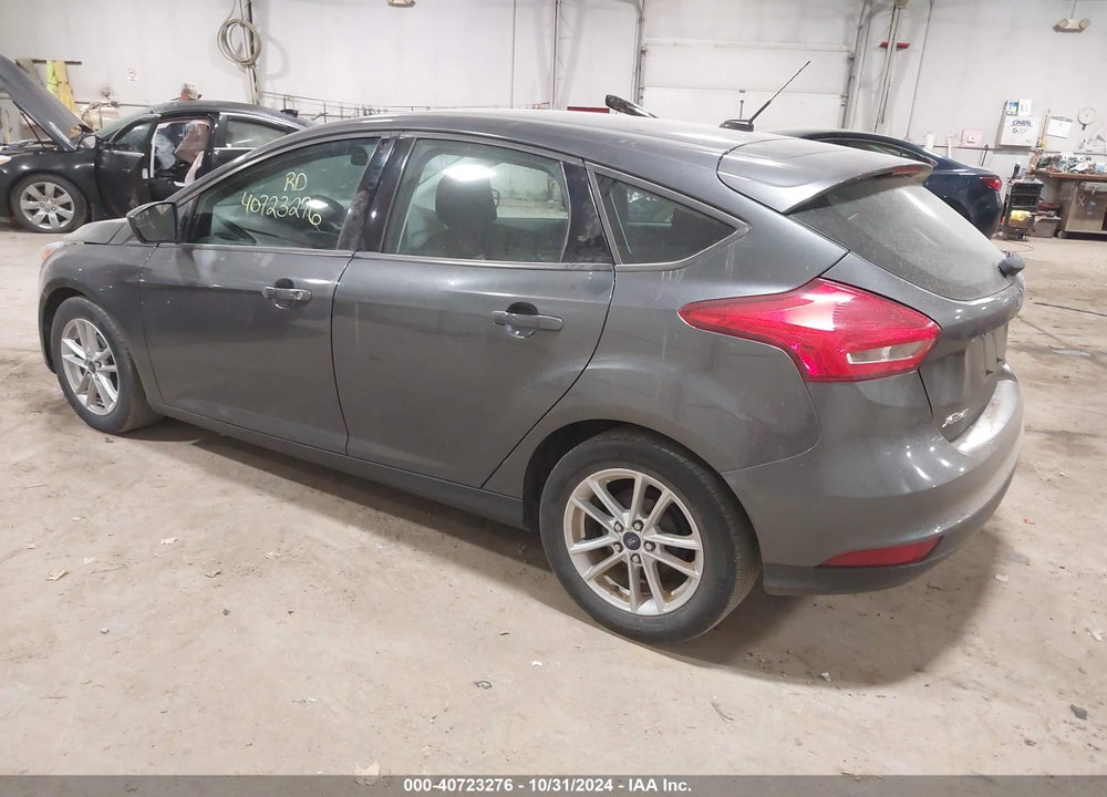 2018 FORD FOCUS SE VIN: 1FADP3K20JL320650