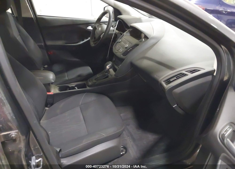 2018 FORD FOCUS SE VIN: 1FADP3K20JL320650