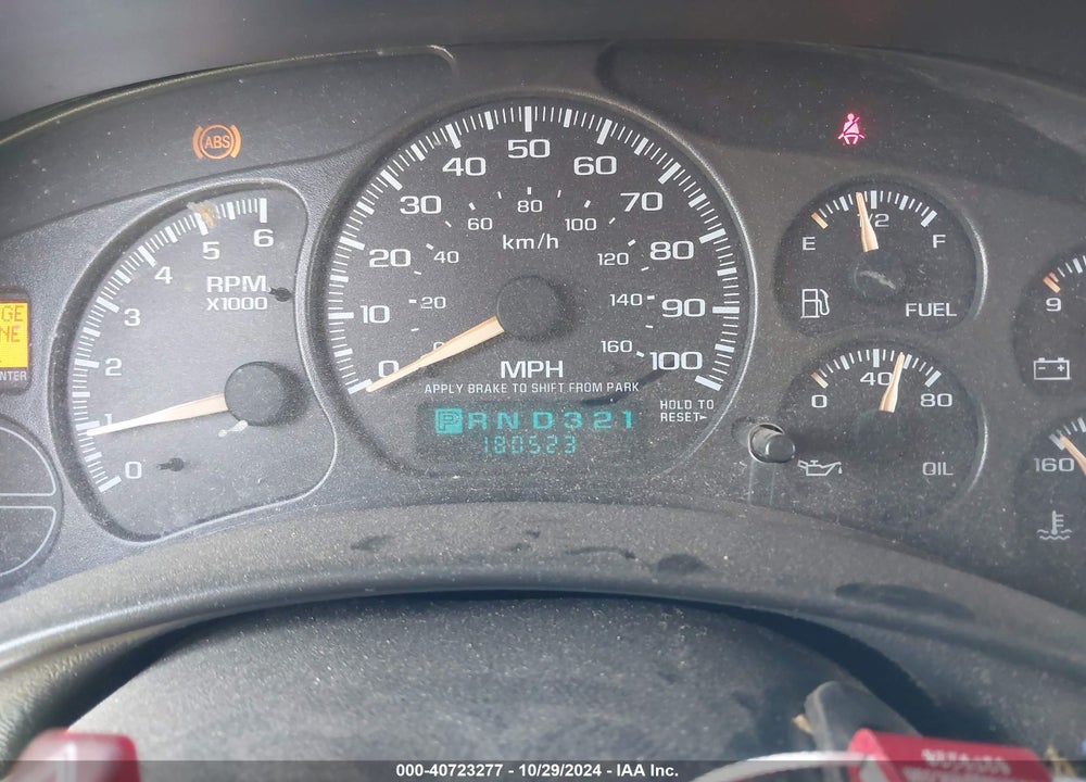 2001 CHEVROLET SILVERADO 1500 LS VIN: 2GCEC19T411347918