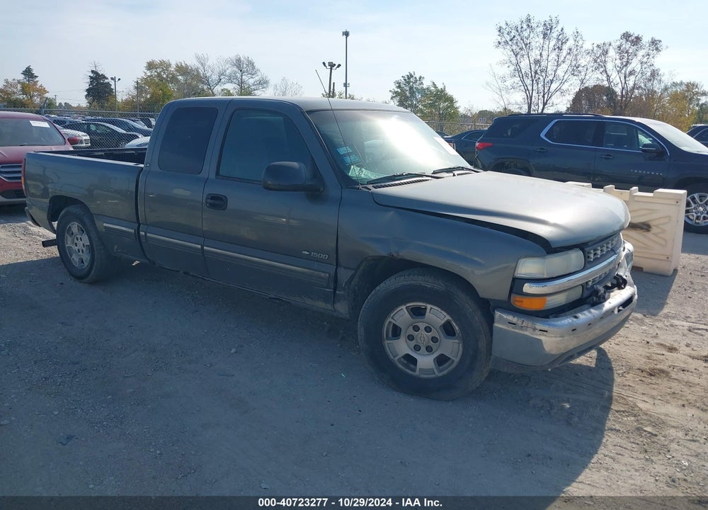 2001 CHEVROLET SILVERADO 1500 LS VIN: 2GCEC19T411347918